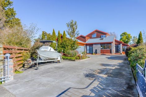 Photo of property in 8 Willow Grove, Waipukurau, 4200