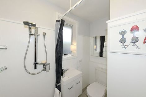 Photo of property in 5b Memorial Avenue, Ilam, Christchurch, 8053