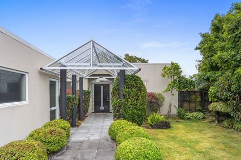 Photo of property in 5 Priorsford Court, Avonhead, Christchurch, 8042