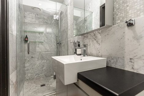 Photo of property in 11a/2 Saint Martins Lane, Grafton, Auckland, 1010