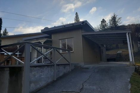 Photo of property in 56 Letts Gully Road, Letts Gully, Alexandra, 9393