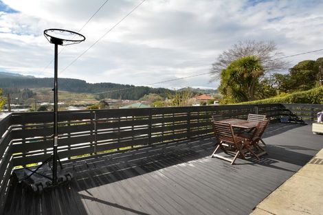 Photo of property in 21 Scotland Terrace, Green Island, Dunedin, 9018
