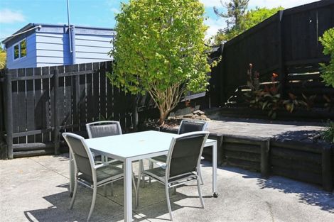 Photo of property in 5 Coey Place, Glen Eden, Auckland, 0602