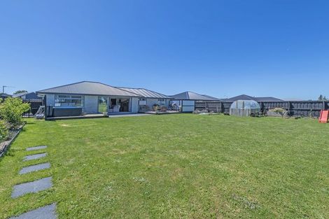 Photo of property in 13 Huntaway Lane, Dunsandel, 7682