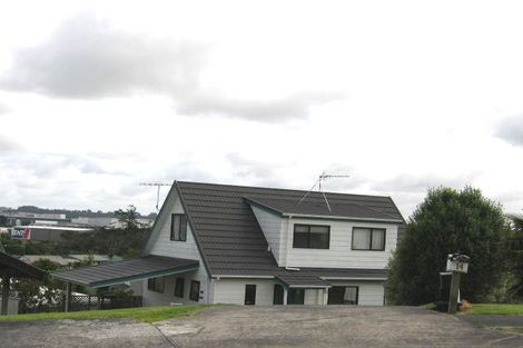 Photo of property in 14 Mallard Place, Unsworth Heights, Auckland, 0632
