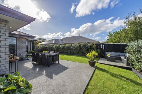 Photo of property in 17 Old Red Barn Road, Halswell, Christchurch, 8025