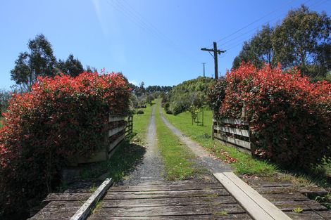 Photo of property in 1343 Te Hutewai Road, Raglan, 3296