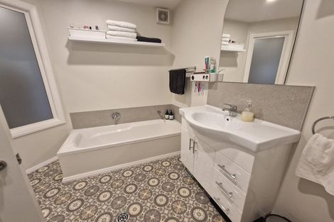 Photo of property in 6 Cosgrove Rise, Riverstone Terraces, Upper Hutt, 5018