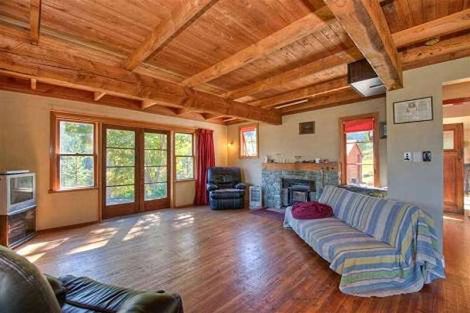 Photo of property in 685 Glenorchy-queenstown Road, Closeburn, Queenstown, 9371