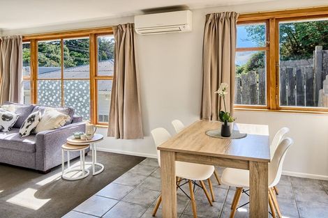 Photo of property in 198 Sievers Grove, Cannons Creek, Porirua, 5024