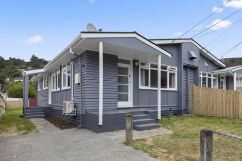 Photo of property in 33 Hanson Grove, Stokes Valley, Lower Hutt, 5019