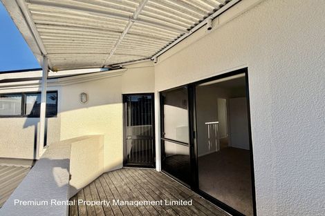 Photo of property in 12 Westergrove Place, West Harbour, Auckland, 0618