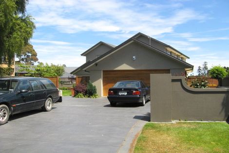 Photo of property in 77 Waitikiri Drive, Parklands, Christchurch, 8083