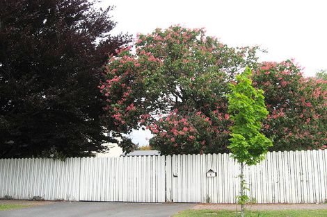 Photo of property in 1 Chateau Drive, Burnside, Christchurch, 8053