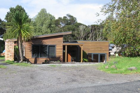 Photo of property in 11 Jays Road, Titirangi, Auckland, 0604