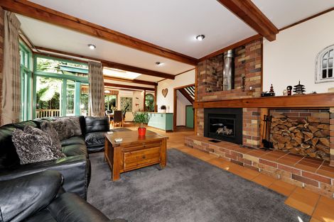 Photo of property in 6 Cochran Road, Oratia, Auckland, 0604