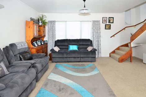 Photo of property in 12 Rautawhiri Road, Helensville, 0800