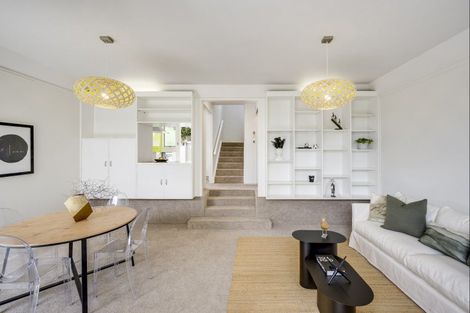 Photo of property in 2/14 Greenwood Road, Havelock North, 4130