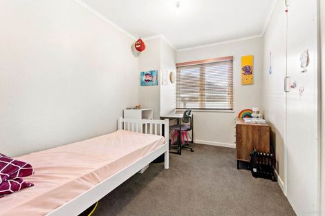 Photo of property in 1/8 Alexander Avenue, Torbay, Auckland, 0630