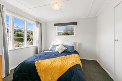 Photo of property in 62 Main Road, Wainuiomata, Lower Hutt, 5014