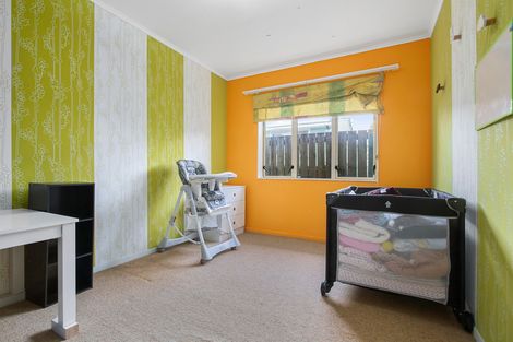 Photo of property in 20a St Leonards Road, Kelston, Auckland, 0602