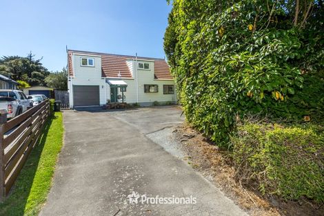 Photo of property in 58 Larchmont Grove, Totara Park, Upper Hutt, 5018