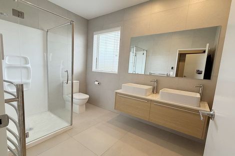 Photo of property in 1 Marine Garden Crescent, Beachlands, Auckland, 2018