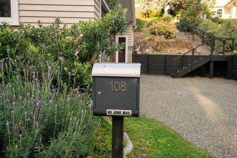 Photo of property in 108 Wellington Road, Paekakariki, 5034