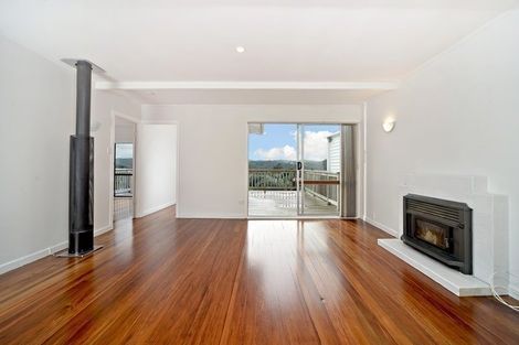 Photo of property in 25 Hillcrest Road, Hatfields Beach, Orewa, 0931