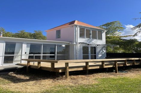 Photo of property in 113 Ferry Parade, Herald Island, Auckland, 0618