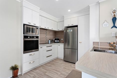 Photo of property in 266 Ocean Road, Ohope, 3121