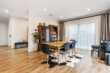 Photo of property in 297d Swanson Road, Ranui, Auckland, 0612