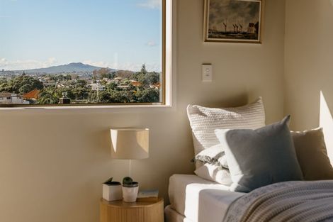 Photo of property in 10 Peregrine Place, Birkenhead, Auckland, 0626