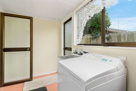 Photo of property in 1355 Hinemoa Street, Rotorua, 3010