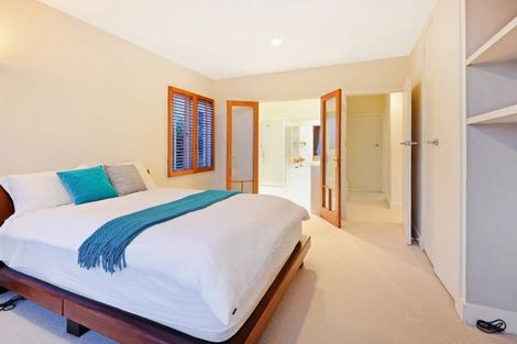 Photo of property in 2/13 Castor Bay Road, Castor Bay, Auckland, 0620
