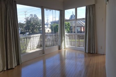 Photo of property in 1a Coronation Street, Belmont, Auckland, 0622