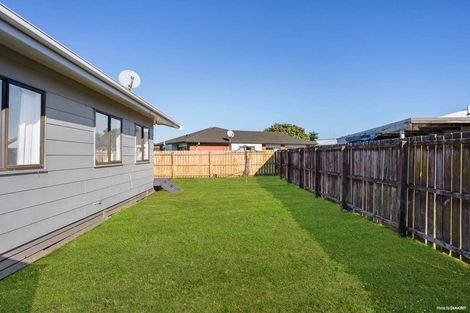 Photo of property in 2/5 Volta Place, Clendon Park, Auckland, 2103