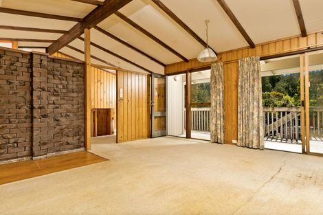 Photo of property in 22 Awaruku Road, Torbay, Auckland, 0630