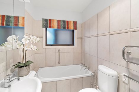 Photo of property in 308 Withells Road, Avonhead, Christchurch, 8042