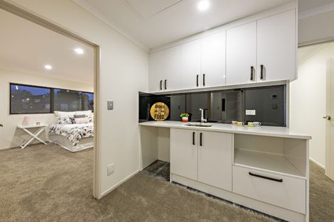 Photo of property in 4 Nanleen Rise, Manurewa, Auckland, 2105