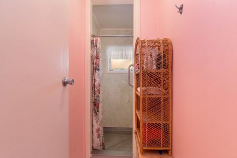 Photo of property in 11 Hillcrest Avenue, Hillcrest, Auckland, 0627