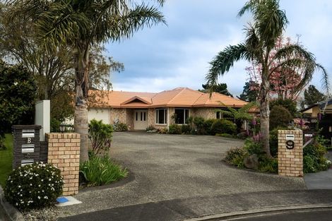 Photo of property in 9 Royal Heights, Glen Avon, New Plymouth, 4312