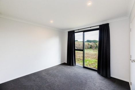 Photo of property in 38 Fry Road, Halcombe, 4777