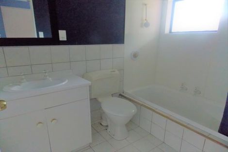 Photo of property in 5a Becker Way, Karori, Wellington, 6012