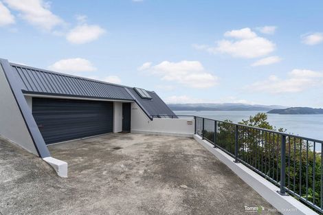Photo of property in 10 Shalimar Crescent, Khandallah, Wellington, 6035