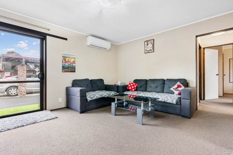 Photo of property in 1/29 Trentham Road, Papakura, 2110