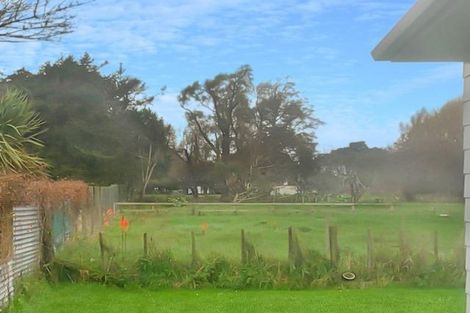 Photo of property in 65 Avenue Road, Foxton, 4814