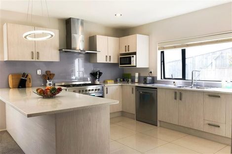 Photo of property in 1 Dhaka Lane, Ranui, Auckland, 0612