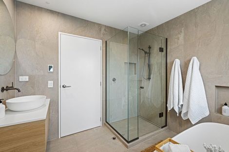 Photo of property in 2/23d Jacksons Road, Merivale, Christchurch, 8014