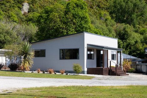 Photo of property in 25 Somerset Street, Kingston, Athol, 9793